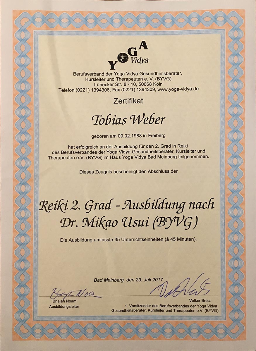 Yoga Vidya Zertifikat - Tobias Weber hat erfolgreich die Ausbildung Reiki 2. Grad nach Doktor Mikao Usui abgeschlossen